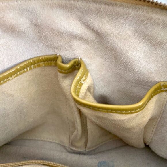 Goldenbleu Parker Quilted Yellow Patent Leather Shoulder Bag - Picture 7 of 12